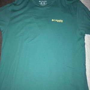 Men’s Columbia fishing shirt